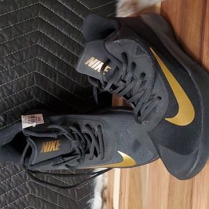 Nike Air Precision lv nwt